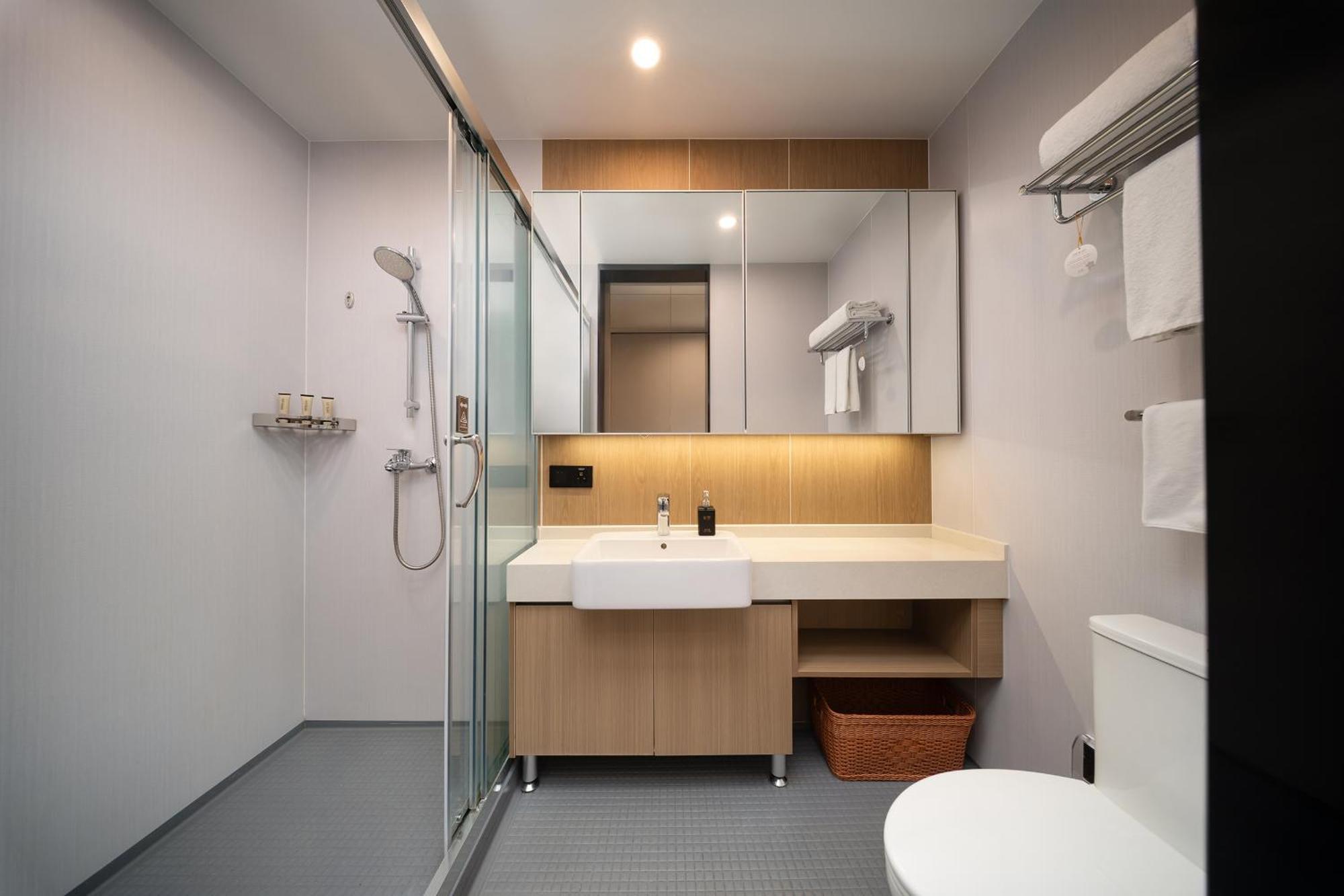 Cm Serviced Apartment Shenzhen Dongmen מראה חיצוני תמונה